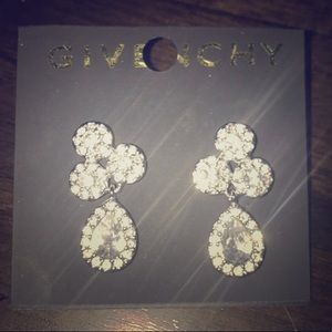 NWT Givenchy Earrings 🎁